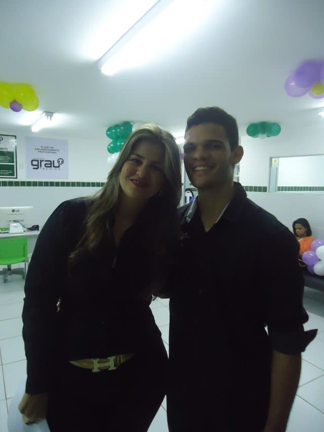Grau