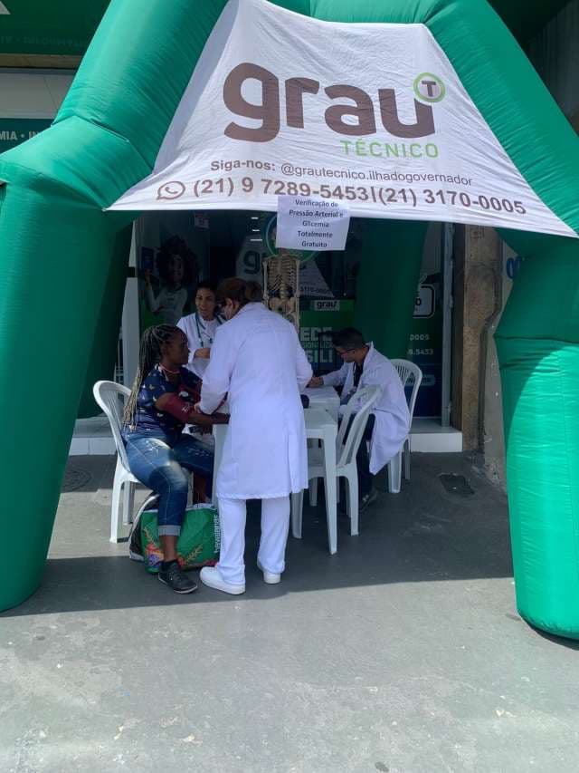 Grau
