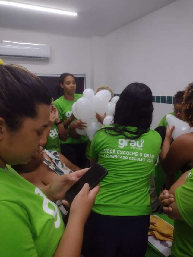 Grau