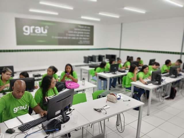 Grau