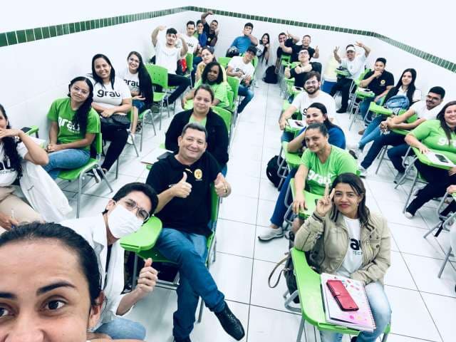 Grau