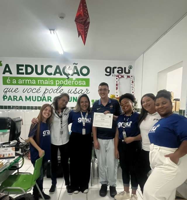 Grau