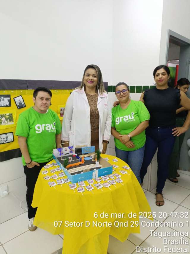 Grau