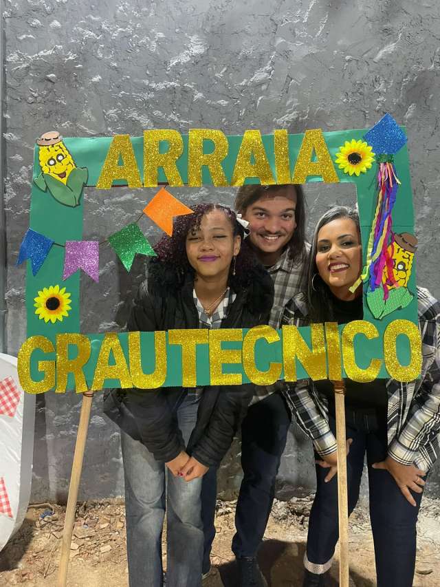 Grau