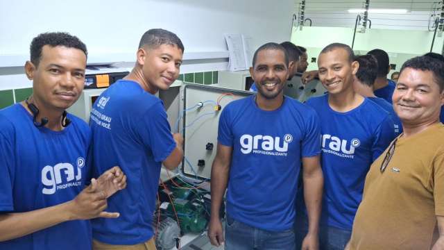 Grau