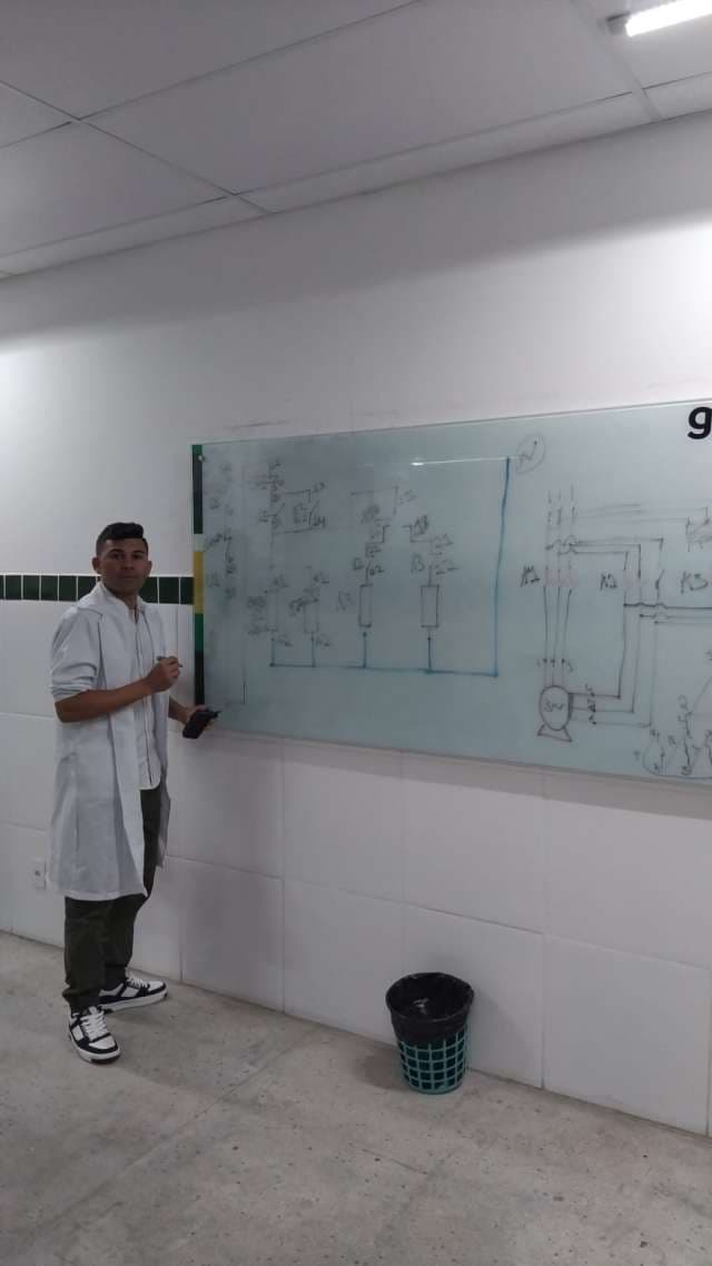 Grau