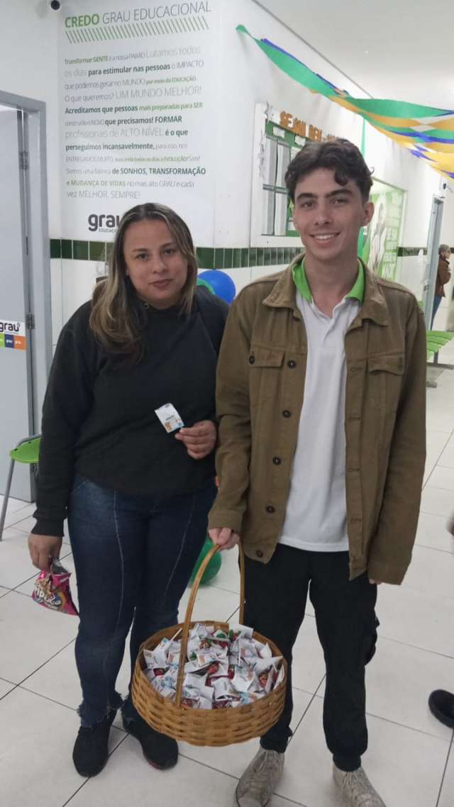 Grau