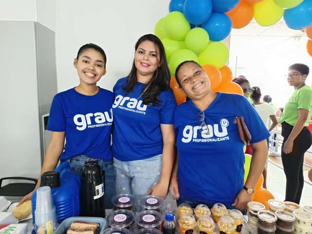 Grau