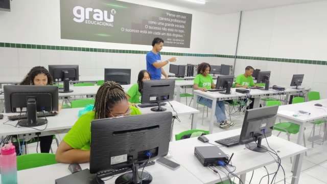 Grau