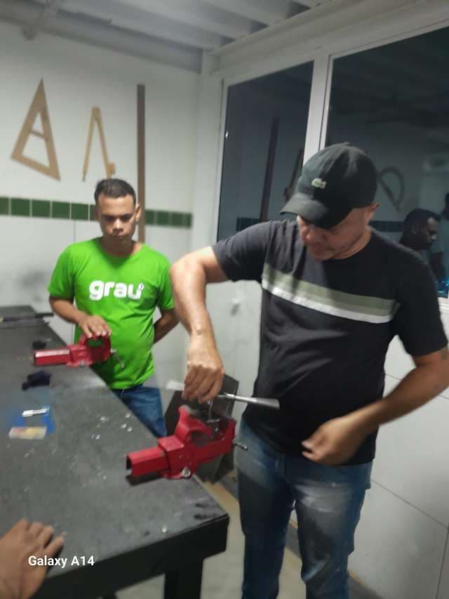 Grau