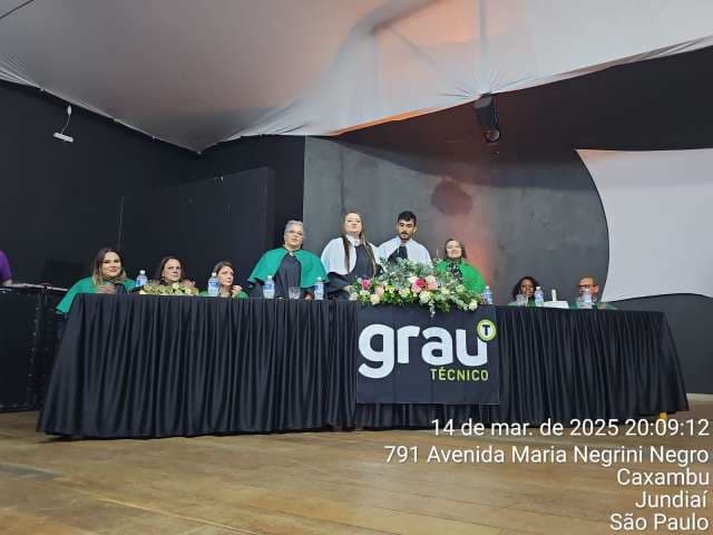 Grau