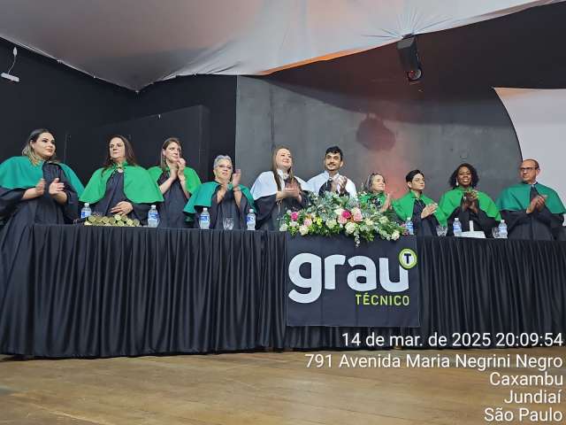 Grau