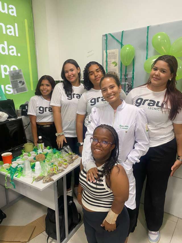 Grau