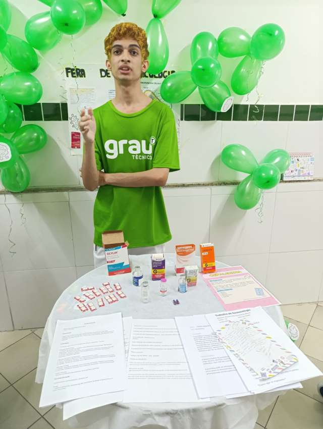 Grau