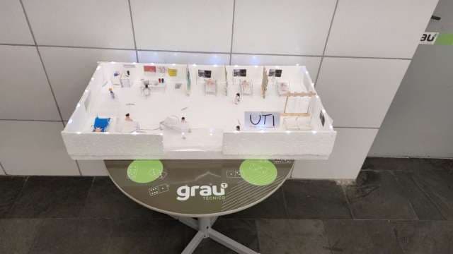 Grau