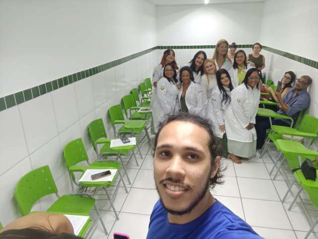 Grau