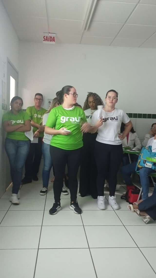 Grau