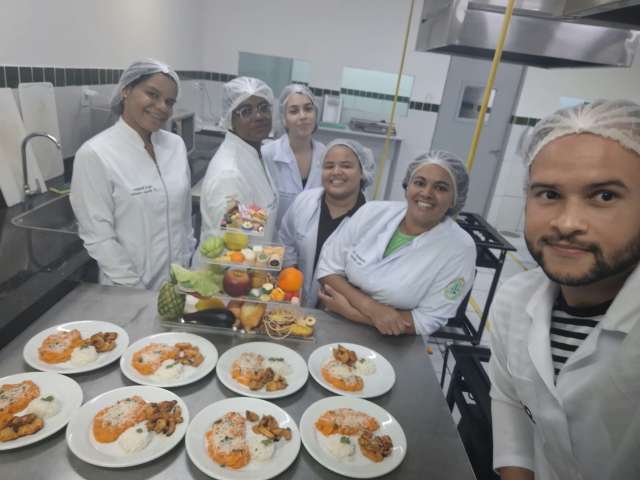 Grau