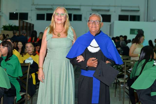 Grau