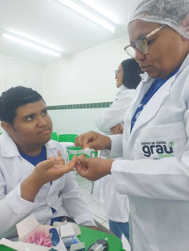 Grau
