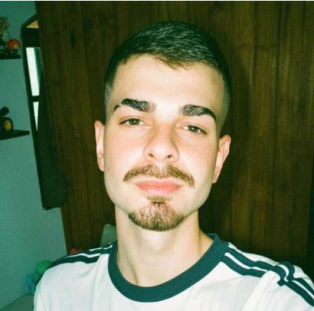 Grau