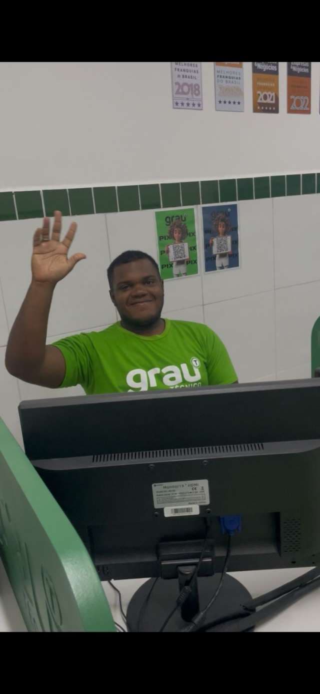 Grau