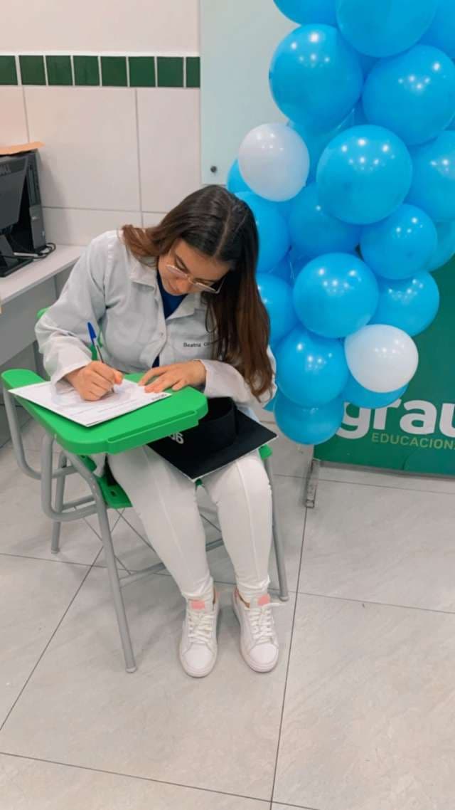 Grau