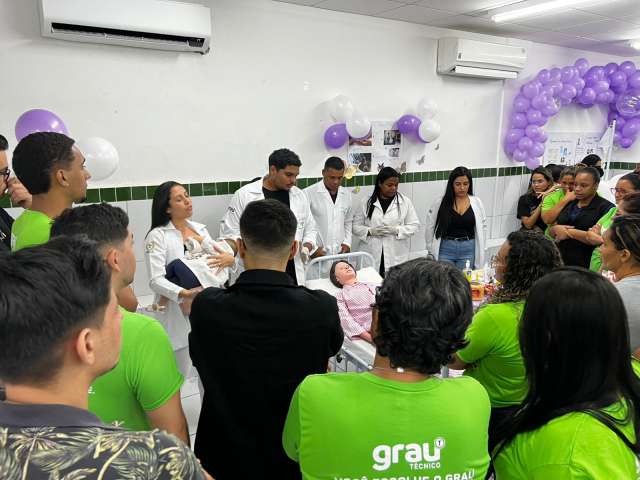 Grau