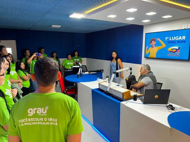 Grau