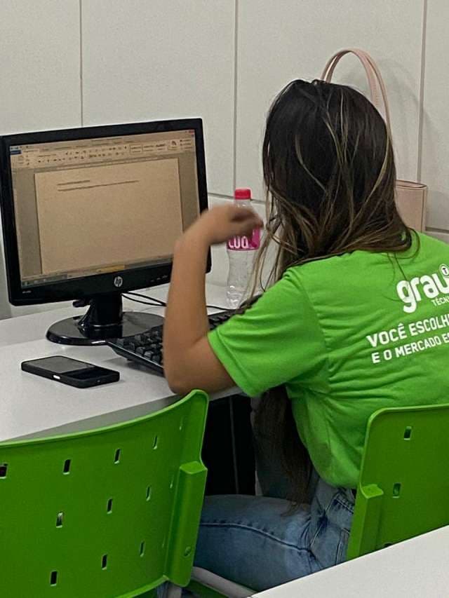 Grau