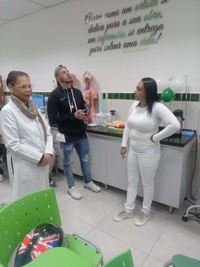 Grau