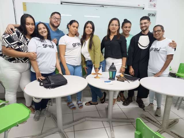 Grau