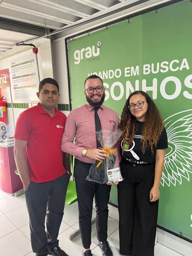 Grau