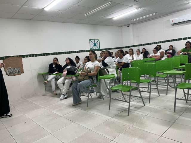 Grau