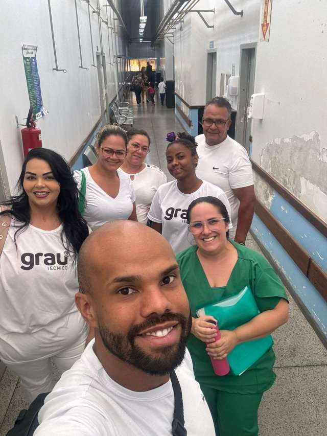 Grau