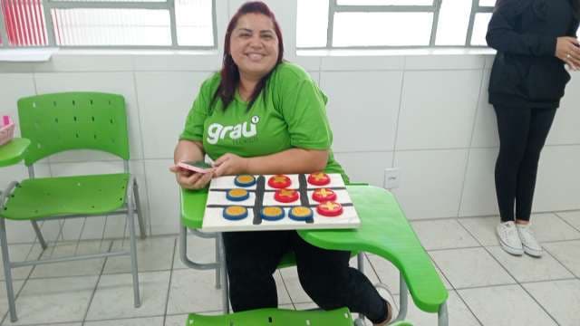 Grau
