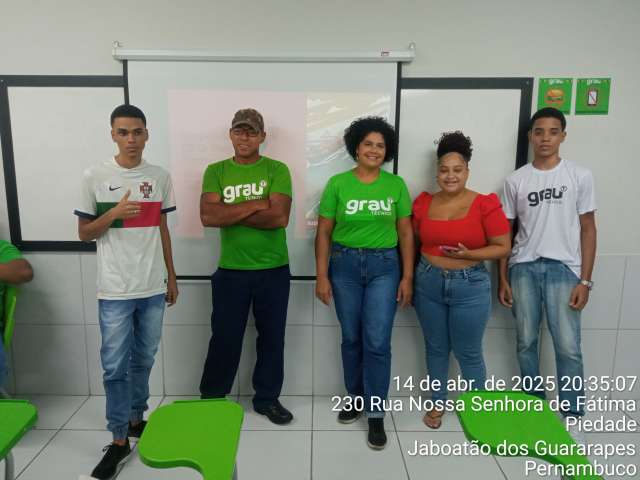 Grau