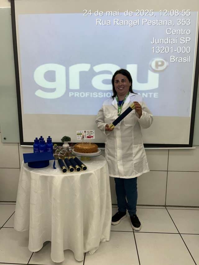 Grau