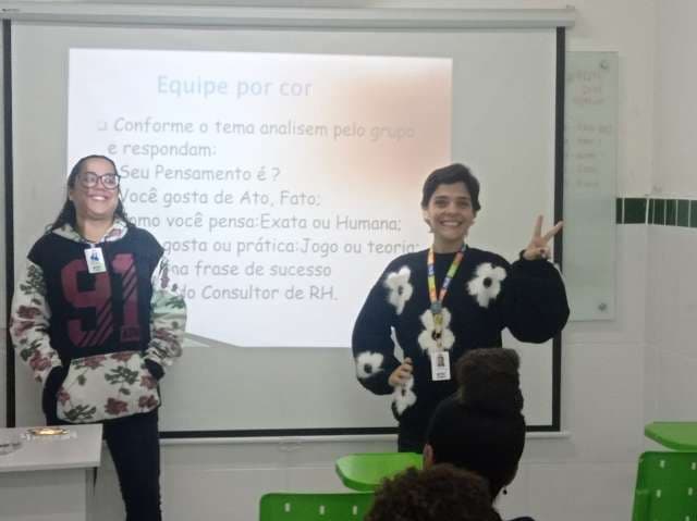 Grau