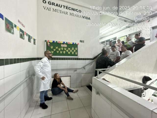 Grau
