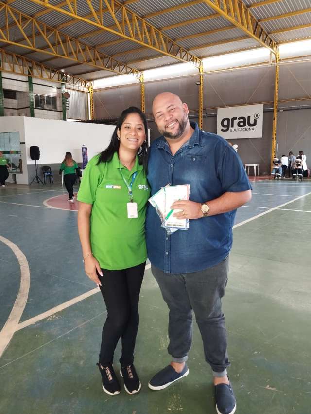 Grau