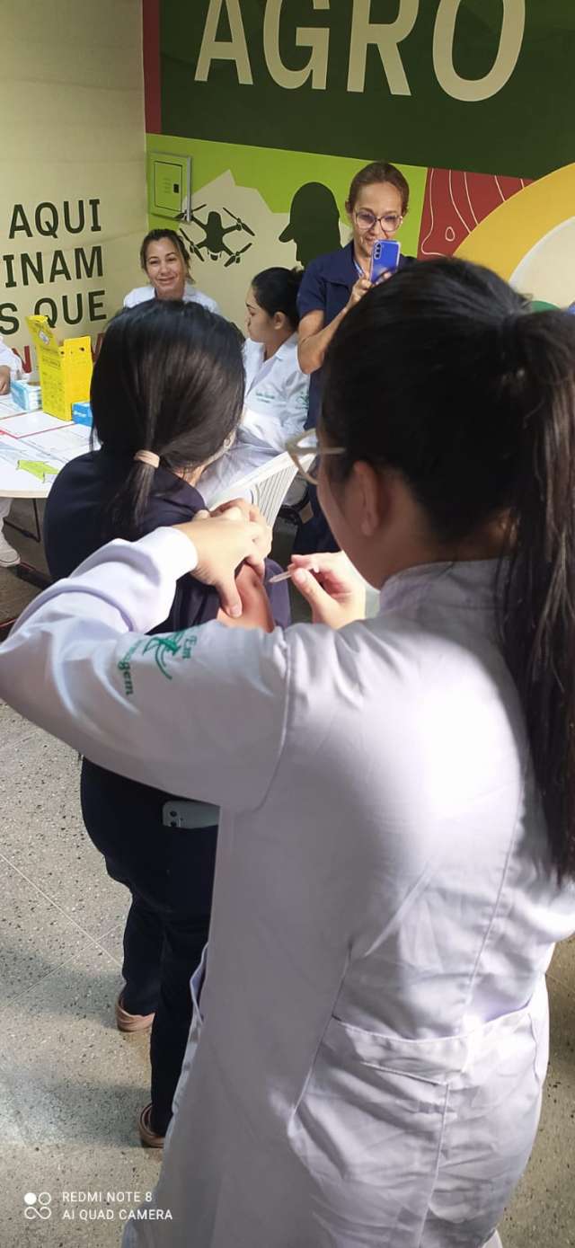 Grau