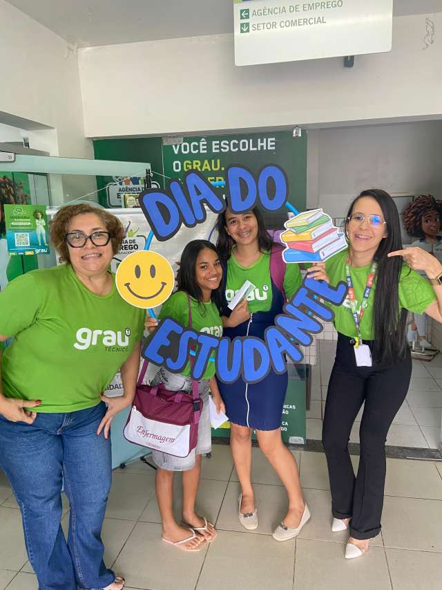 Grau