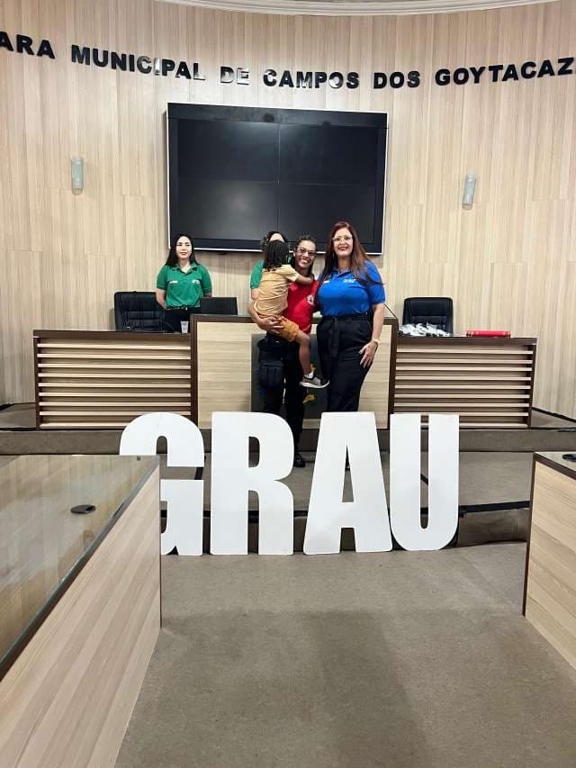 Grau