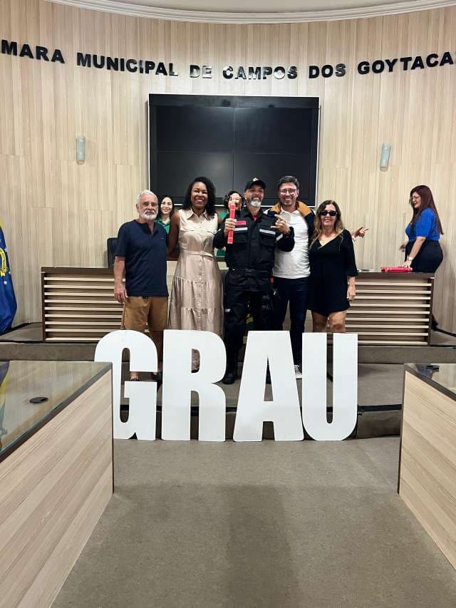 Grau