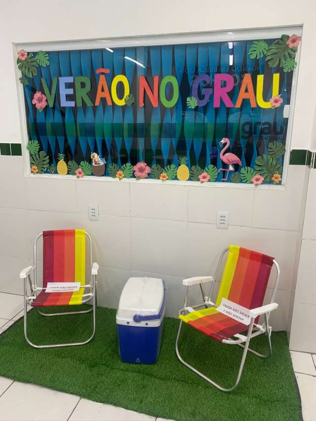 Grau