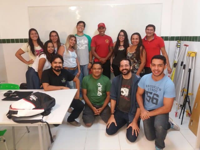 Grau