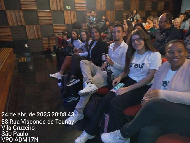Grau