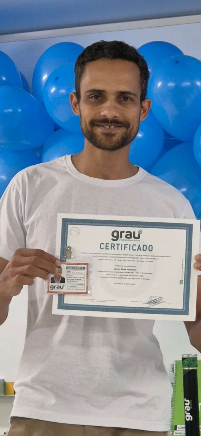 Grau