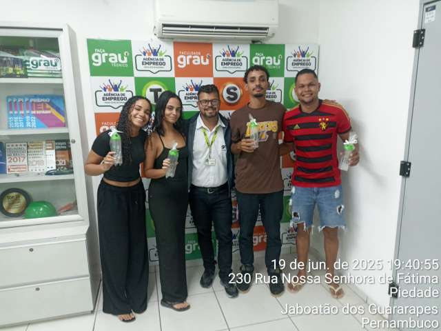 Grau
